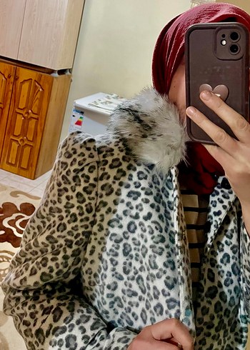 Gri Leopar Desenli Kadın Midi Kaban - Görsel 5