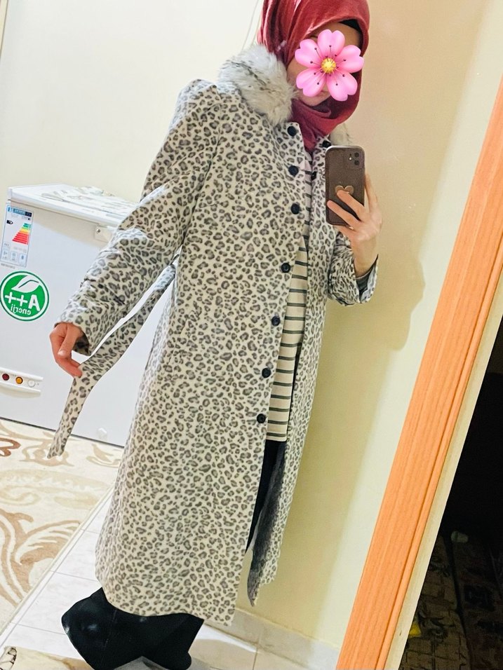 Gri Leopar Desenli Kadın Midi Kaban - Görsel 4