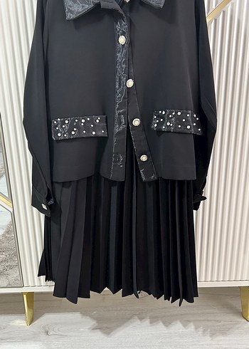 Uzun Siyah Pileli Gotik Kadın Takım Elbise