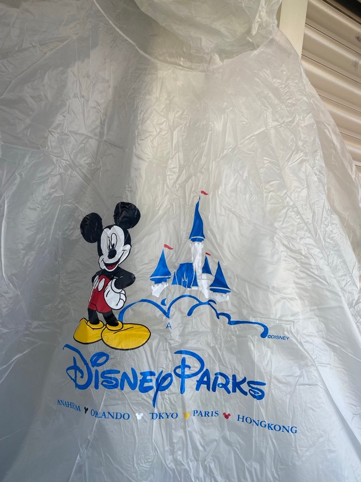 Baskılı Beyaz Midi Yağmurluk Kapüşonlu - Görsel 2