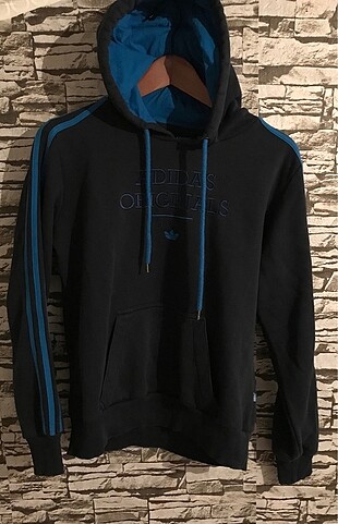 Adidas Sweatshirt