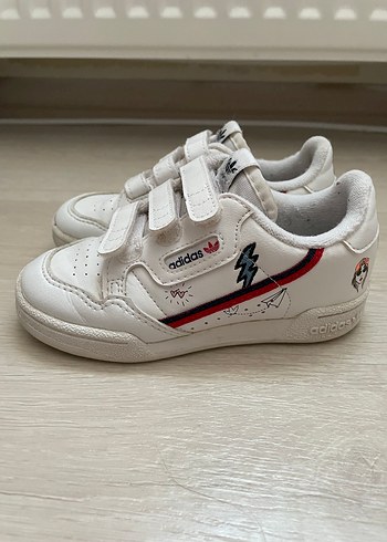 26 Beden Orjinal adidas ayakkabı