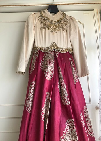 Uzun Kollu Bordo Nakışlı Vintage Abiye