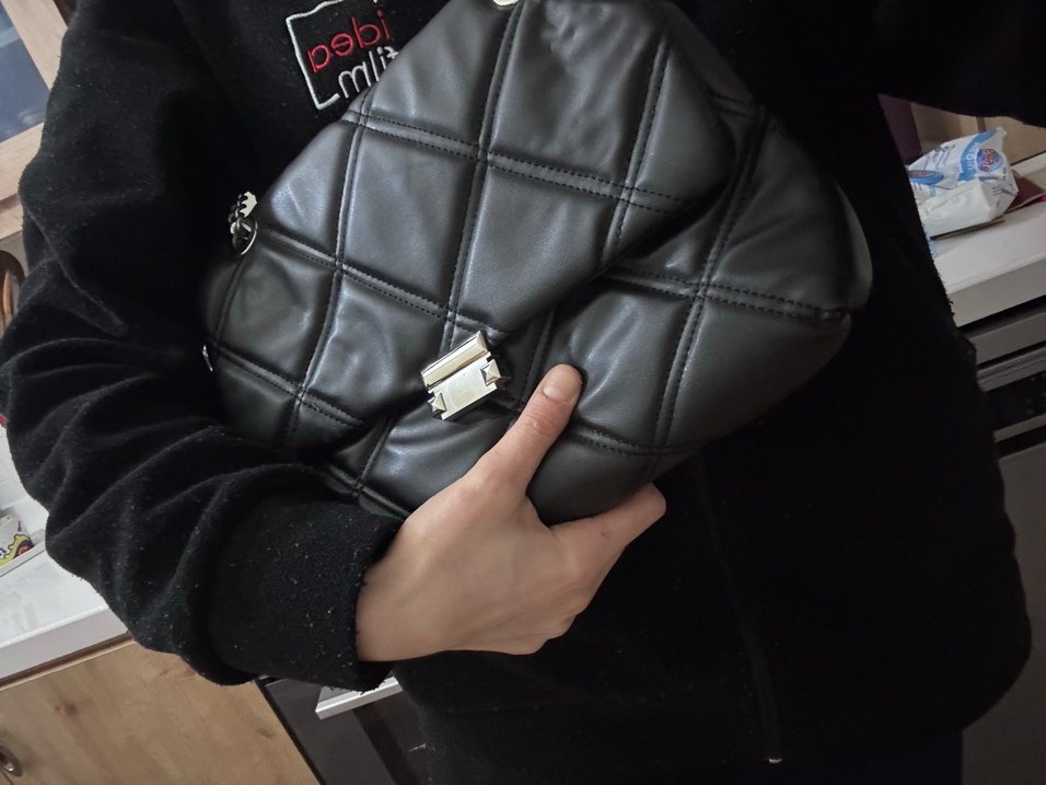 Siyah omuz çantası - Görsel 2