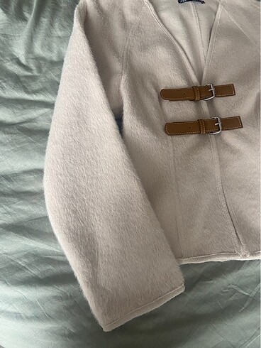 l Beden beyaz Renk Zara soft kayışlı ceket