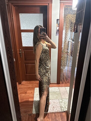 s Beden camel Renk Leopar Kadife Uzun Yırtmaçlı Elbise