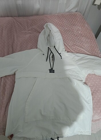 Pull and Bear Beyaz Mont 