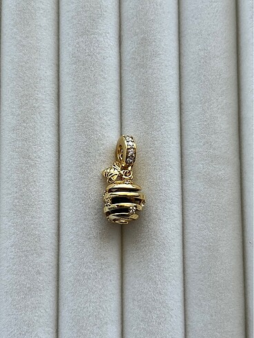 Pandora Bal Peteği charm