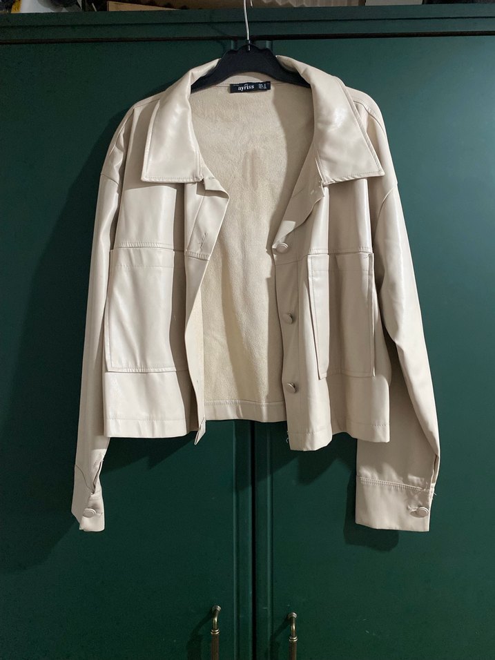 Düğmeli Bej Midi Deri Ceket - Görsel 5