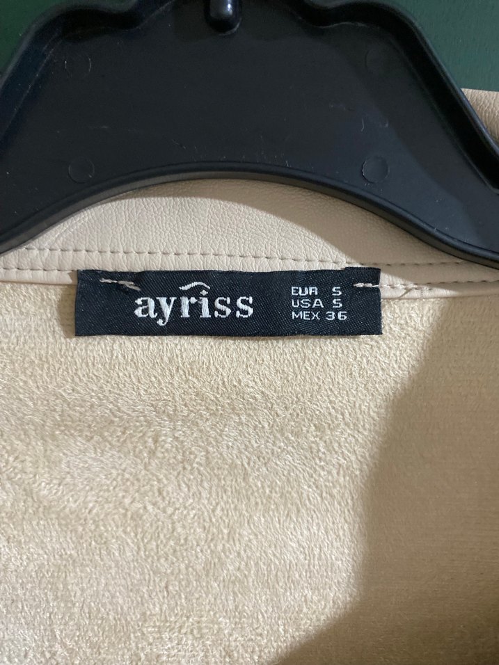 Düğmeli Bej Midi Deri Ceket - Görsel 2