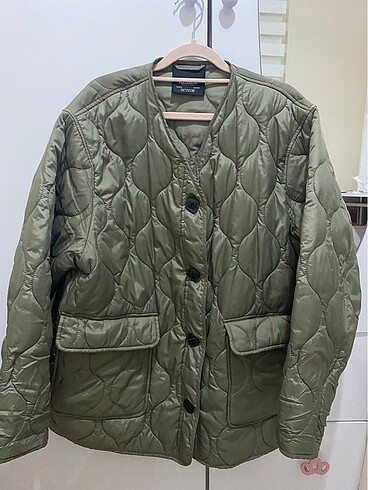 Pull and bear yeşil kapitone ceket mont