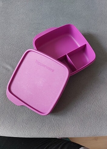 TUPPERWARE BESLENME KUTUSU