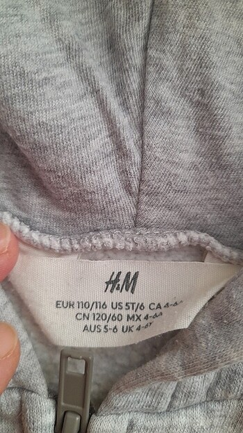 5 Yaş Beden H&M swetsort 4-6 yaş