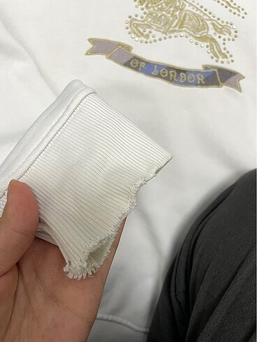 l Beden beyaz Renk burberry sweatshirt