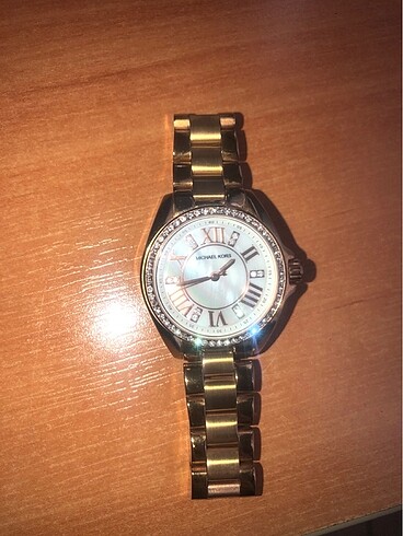 Michael Kors saat