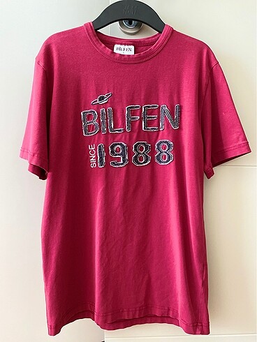 Kısa kollu Bilfen t-shirt.