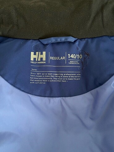 10 Yaş Beden mavi Renk Helly Hansen Kayak Montu.