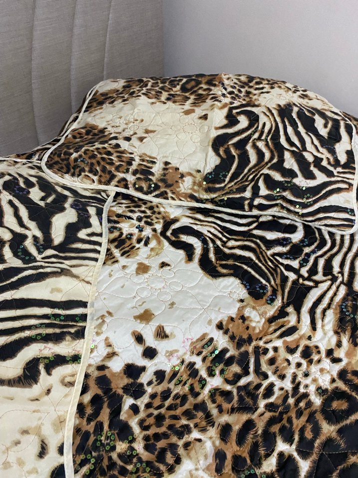 Kahverengi Zebra Desenli Yatak Örtüsü - Görsel 2