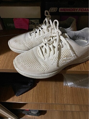 37 Beden beyaz Renk Skechers beyaz spor ayakkabı