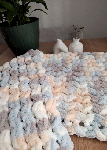 Pastel Renkli Örgü Çocuk Battaniyesi - Görsel 2