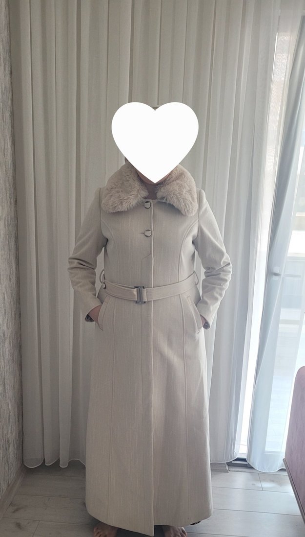 Kürk Detaylı Bej Uzun Kadın Kaban - Görsel 2