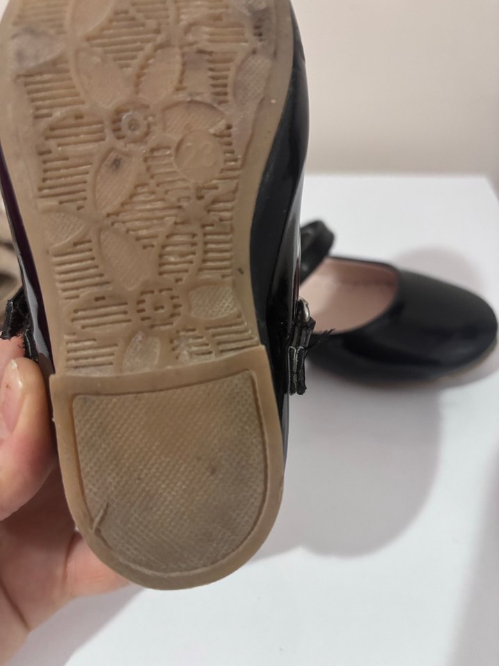 Kız Çocuk Siyah Tokalı Babet Ayakkabı - Görsel 4