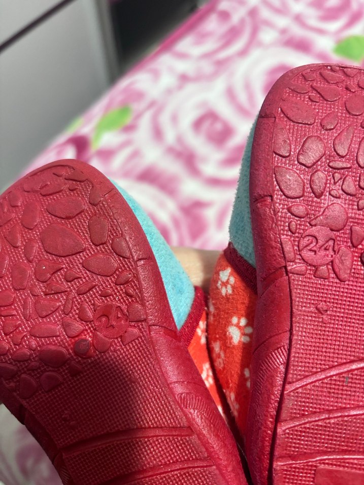 Kız Çocuk Renkli Baskılı Sıcacık Terlik - Görsel 2