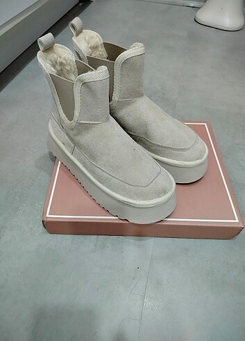 39 Beden Bot ugg yenı