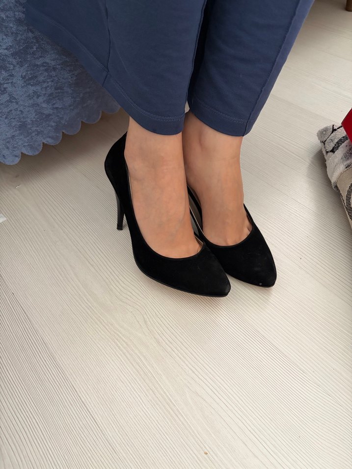 Siyah Süet Stiletto Topuklu Kadın Ayakkabı - Görsel 4