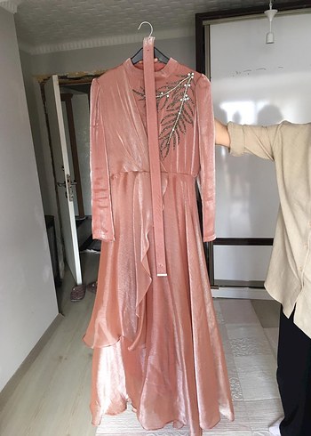 Pembe Uzun Kollu Drapeli Kadın Abiye Elbise - Görsel 2