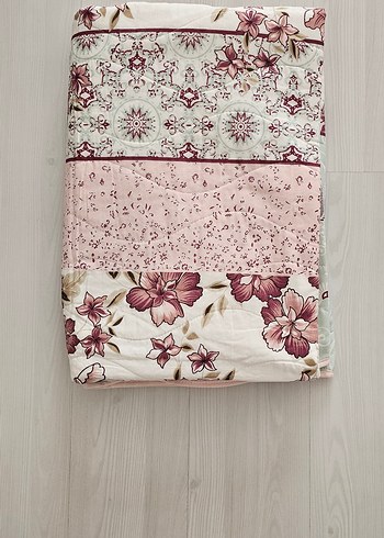 Çiçek Desenli Pastel Renk Yatak Örtüsü - Görsel 2