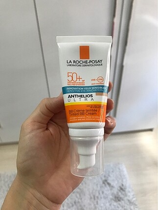 La Roche-Posay SPF50+ BB Krem