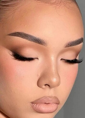 Manyetik Mıknatıslı Yarım Kirpik (çekik Göz Görünümü
- Görsel 2