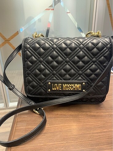 Love Moschino Love Moschino siyah logolu omuz çantası