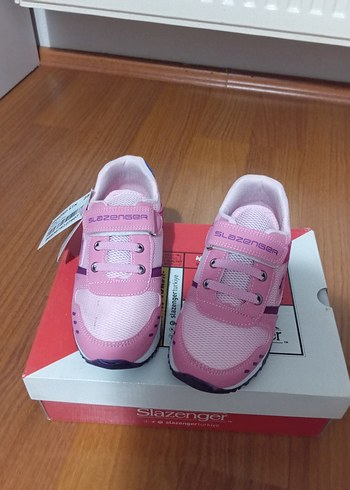 28 Beden pembe Renk Kız Çocuk Pembe Cırtlı Spor Ayakkabı