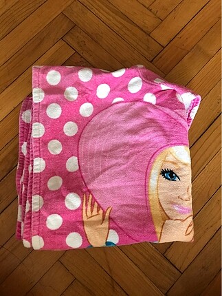 Barbie plaj havlusu