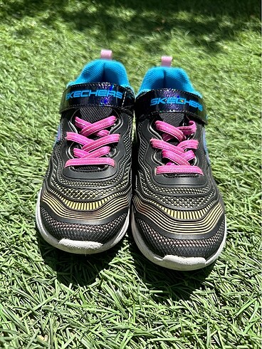 35 Beden çeşitli Renk Orjinal Skechers spor ayakkabı 35 numara 22 cm