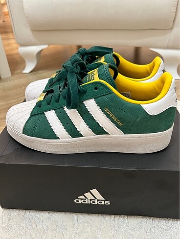 42 Beden Adidas ayakkabı sıfır