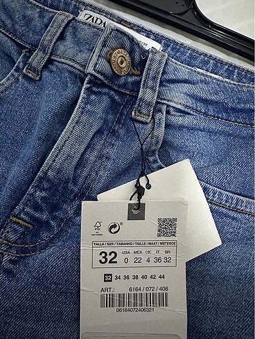 32 Beden mavi Renk Zara jean
