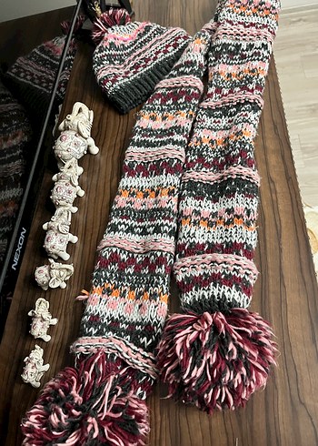 12+ Yaş, > 23 cm Beden Örgü Bere ve Atkı Seti