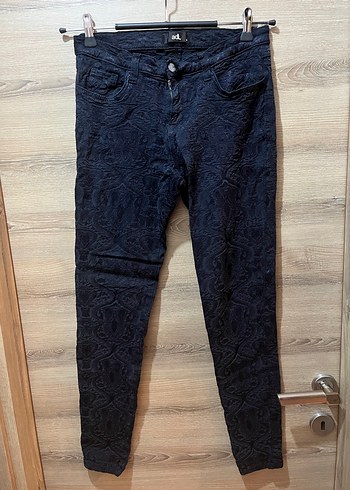 Jakar Dokulu Siyah Şık Pantolon - Görsel 2