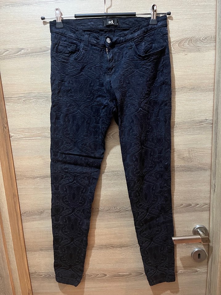 Jakar Dokulu Siyah Şık Pantolon - Görsel 2