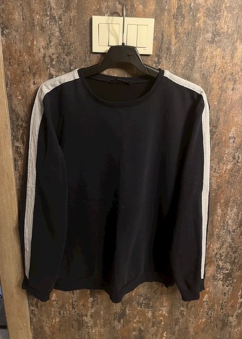 Trendyol & Milla Siyah Bisiklet Yaka Spor Sweatshirt