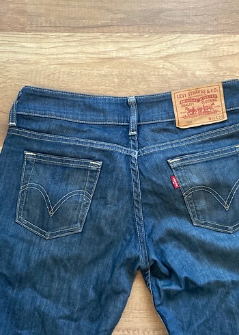 Levis Levis 788 model kot