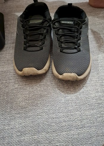 Skechers 40
