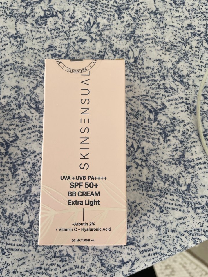 Bej Tonlu SKINSENSUAL BB Krem SPF 60+ - Görsel 3