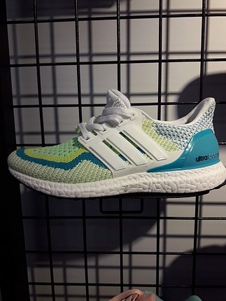 ADİDAS ULTRABOOST. 37.5 numara 