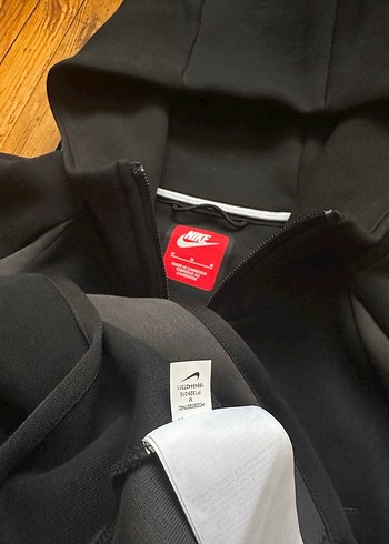 Nike Tech Fleece 2026 Sezon Sıfır Etiketli - Görsel 3