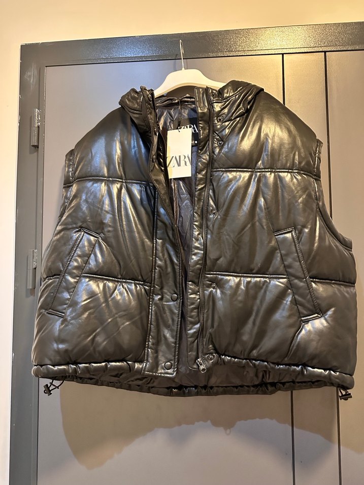 Kadın Siyah Deri Kemerli Şişme Yelek - Görsel 3