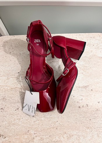 Parlak Kırmızı Tokalı Yüksek Topuklu Stiletto - Görsel 5